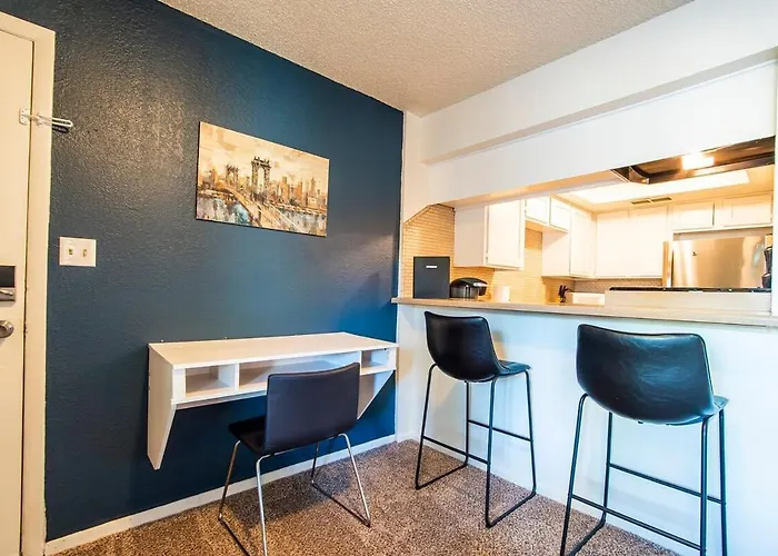 Holiday home 33 Avenida Pool View New To Market Avenida King Bed Ds *