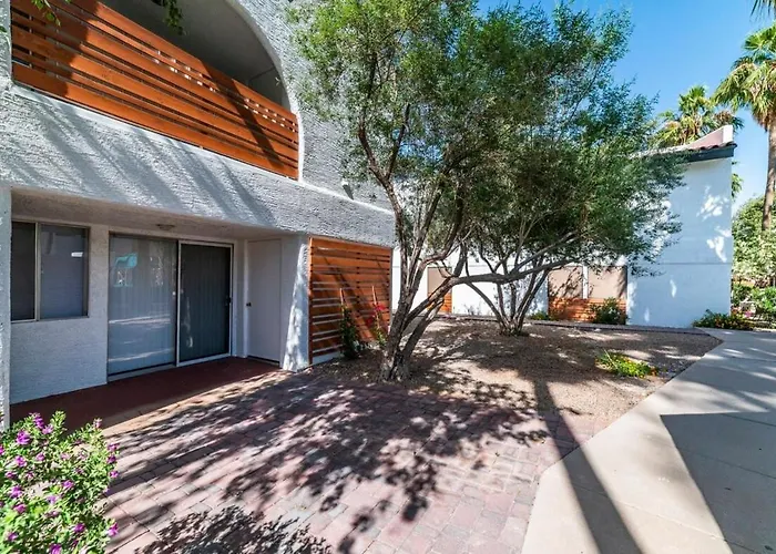 33 Avenida Pool View New To Market Avenida King Bed Ds *