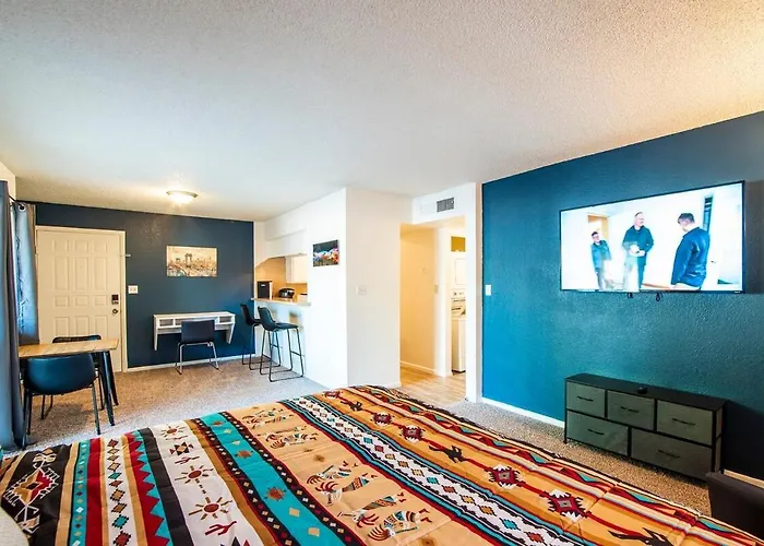 Holiday home 33 Avenida Pool View New To Market Avenida King Bed Ds *